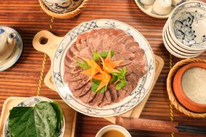 Bắp bò hấp gừng